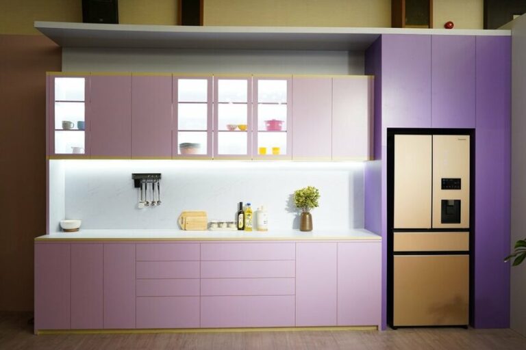 Một hãng điện tử gia dụng thuần Nhật Bản ra mắt tới 25 mẫu tủ lạnh nhiều cánh mới tại Việt Nam, đẩy mạnh tham vọng dẫn dắt thị trường gia dụng cao cấp