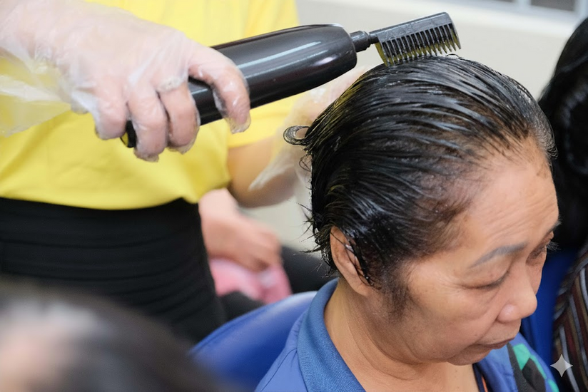 15 phút “hack tuổi”, tóc đen bóng như vừa ra salon